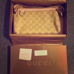 Authentic Gucci pink D-ring pochette